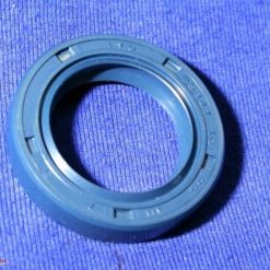 Seal ring wheel hub / axle drive